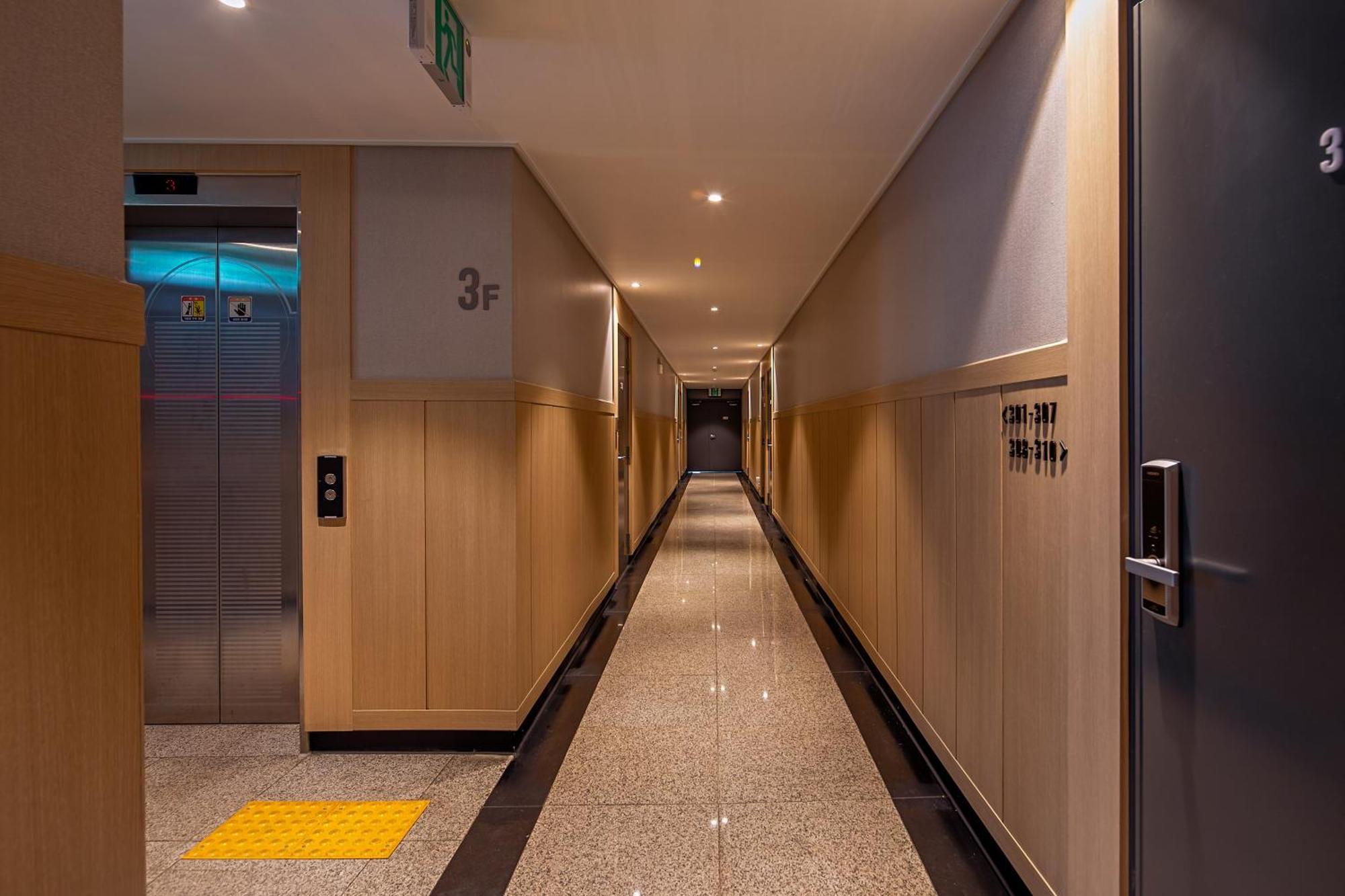 Cloud In Hotel Mokpo Peace Square Екстер'єр фото