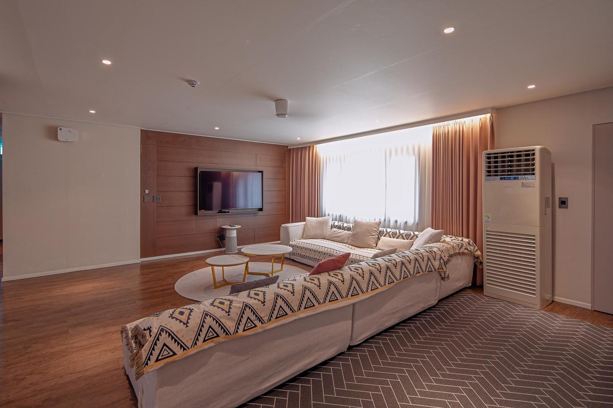 Cloud In Hotel Mokpo Peace Square Екстер'єр фото