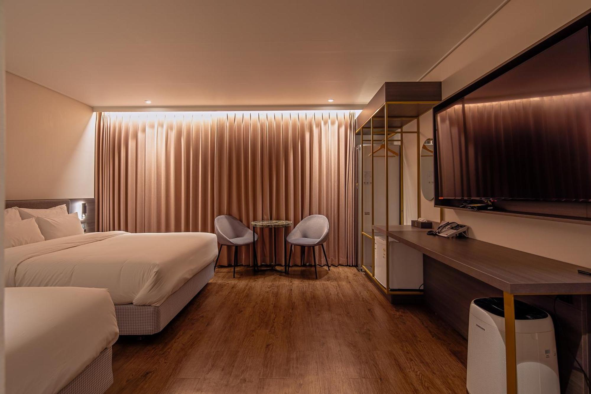 Cloud In Hotel Mokpo Peace Square Екстер'єр фото
