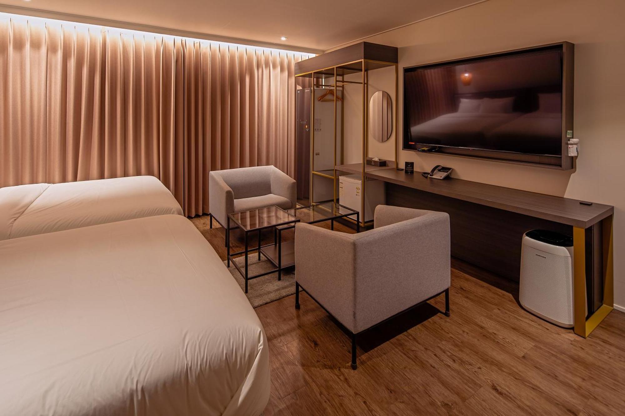Cloud In Hotel Mokpo Peace Square Екстер'єр фото