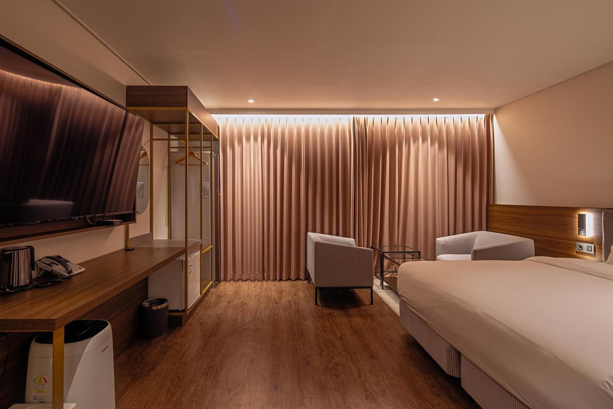 Cloud In Hotel Mokpo Peace Square Екстер'єр фото